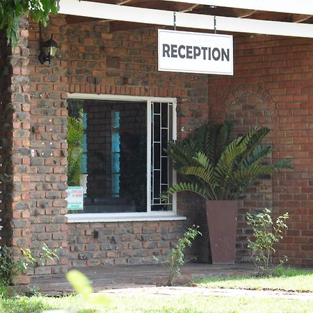 Casa Leitao Lodge Phalaborwa Exterior photo